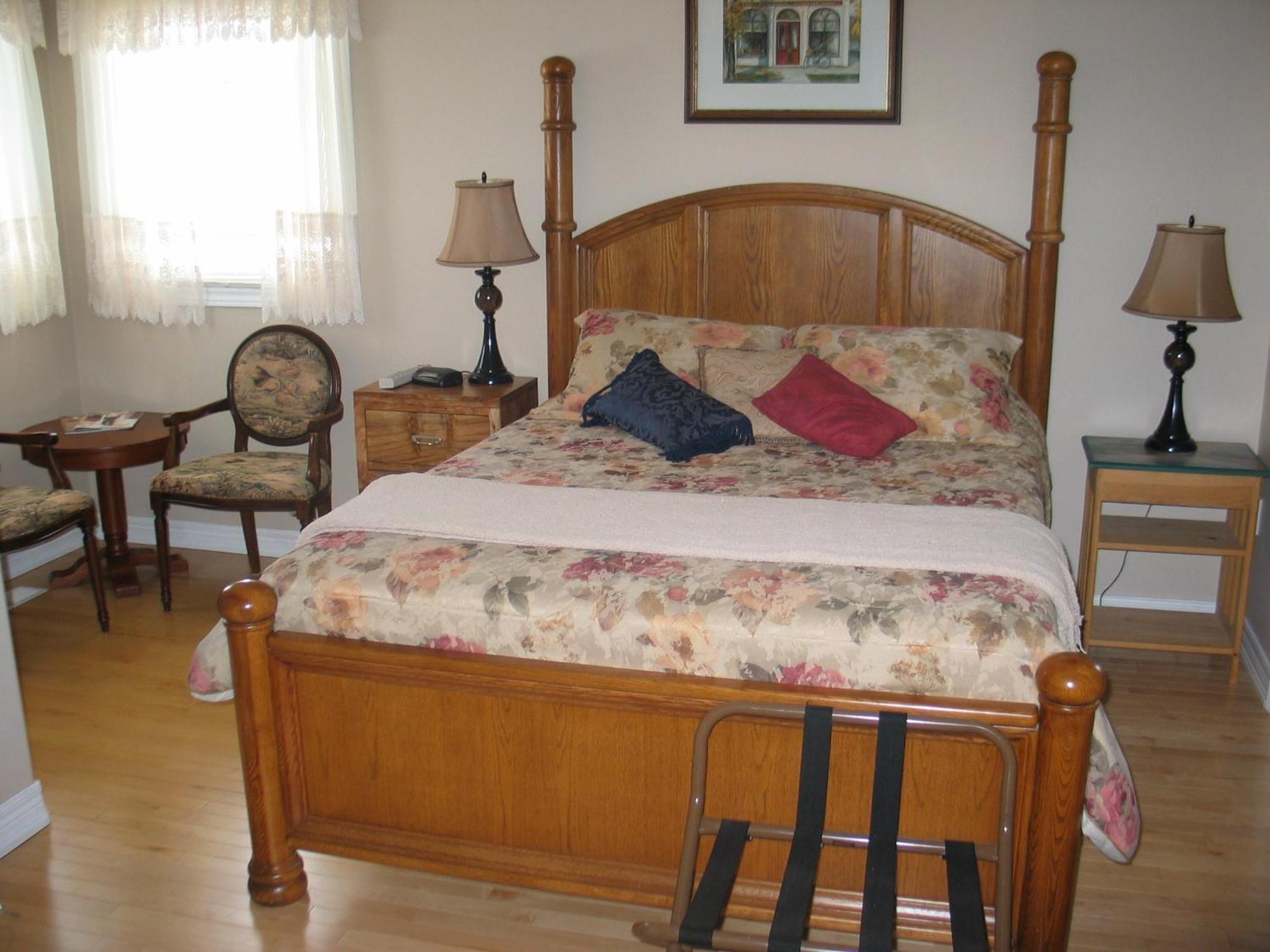 Arnica Bed & Breakfast Bed & Breakfast Niagara-on-the-Lake Bilik gambar